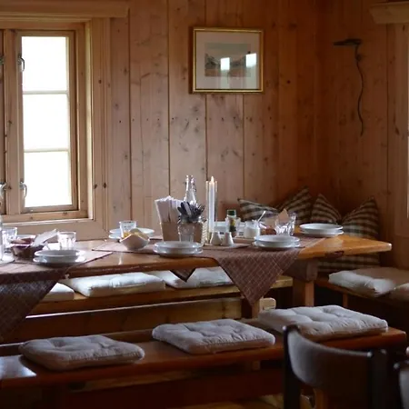 Bed and breakfast Kyrkjestolen *