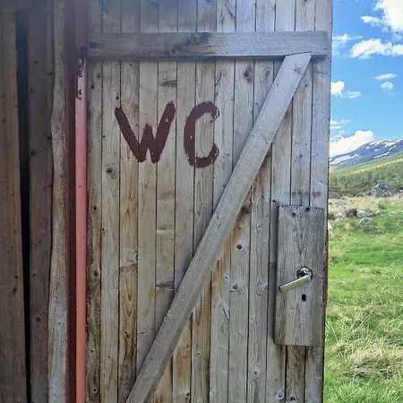 Kyrkjestolen Bed & Breakfast *